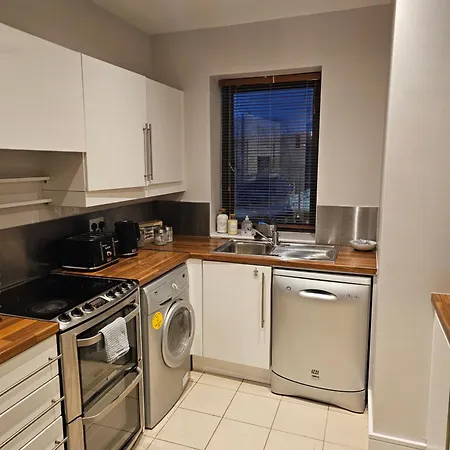 Cozy 2 Bedroom شقة كيلكيني